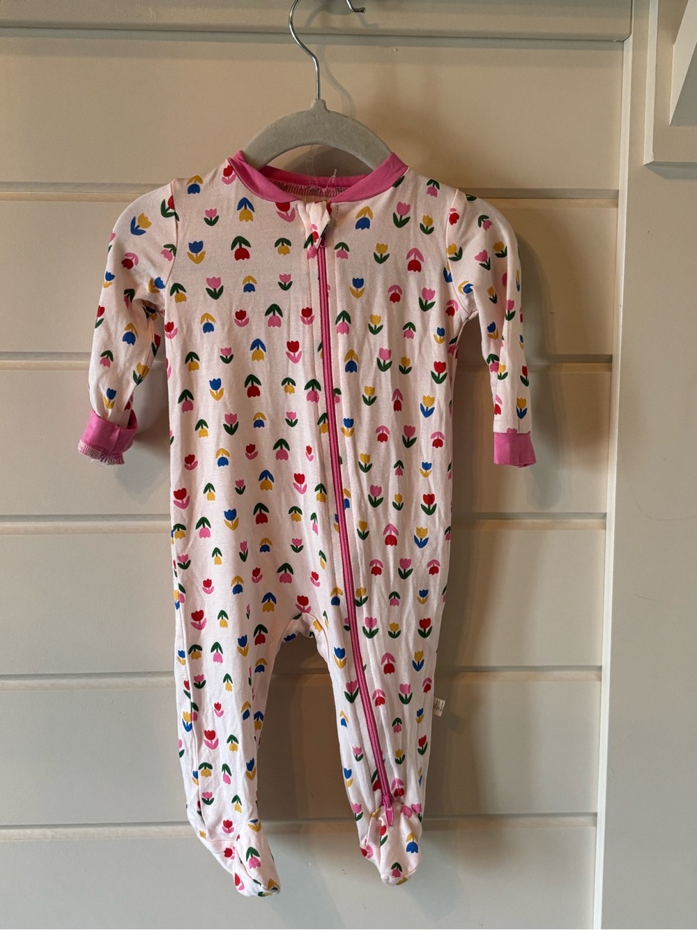 NWOT Milkberry Bamboo Stretch Pink Tulip-Print Zip Front Baby Footie